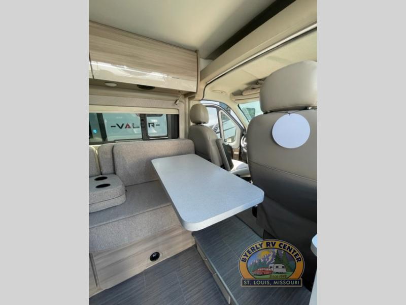 new Camper / RV Thor Motor Coach Sequence for sale, in Eureka, MO Thumbnail 12