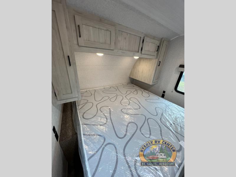 new Travel Trailers East To West Della Terra for sale, in Eureka, MO Thumbnail 26