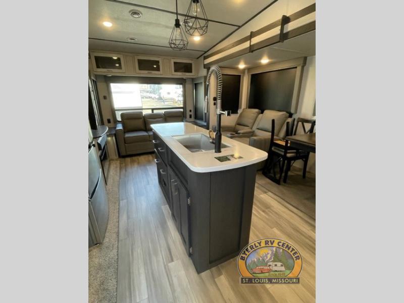 new Fifth Wheel Trailers Keystone RV Sprinter Limited for sale, in Eureka, MO Thumbnail 6