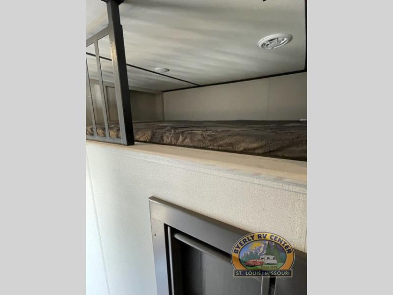 new Fifth Wheel Trailers Keystone RV Sprinter Limited for sale, in Eureka, MO Thumbnail 18