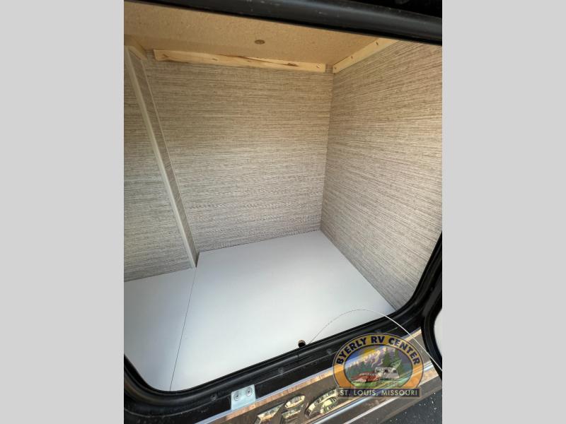 new Camper / RV Winnebago View for sale, in Eureka, MO Thumbnail 6