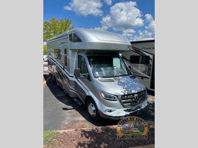 new Camper / RV Winnebago View for sale, in Eureka, MO Thumbnail 3