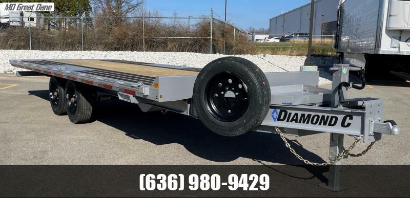 2023 Diamond C Trailers DET 208-22' 18,000lb (GVWR) HD V-Box, Solar, Spare, Pwr Tilt Deckover Trailer 2023 Diamond C Trailers DET 208-22' 18,000lb (GVWR) HD V-Box, Solar, Spare, Pwr Tilt Deckover Trailer