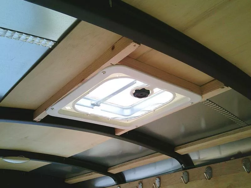 used Cargo (Enclosed) Trailers Cargo Mate  for sale, in Olympia, WA Thumbnail 13