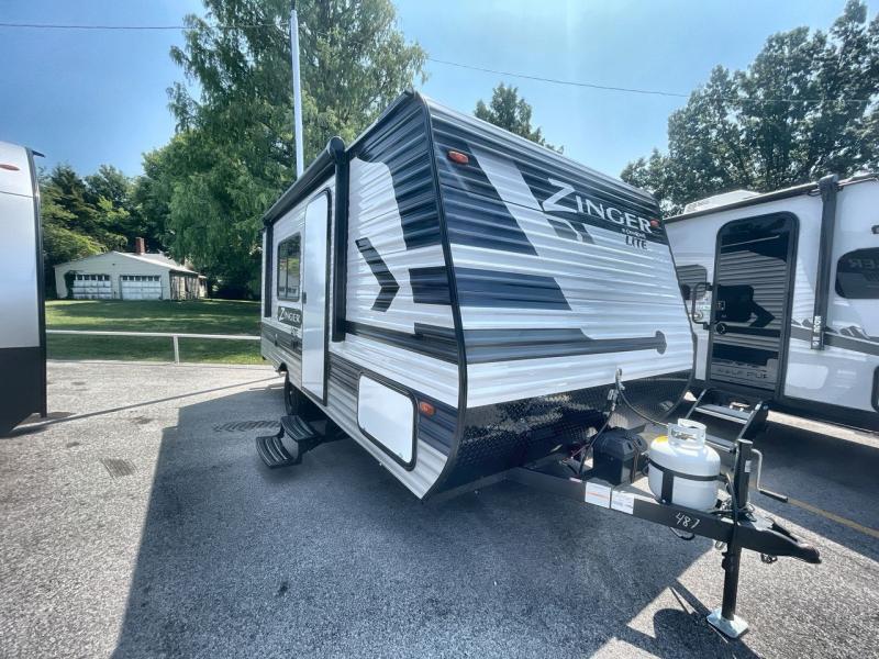 2022 CrossRoads RV Zinger Lite 18RB Travel Trailer 2022 CrossRoads RV Zinger Lite 18RB Travel Trailer