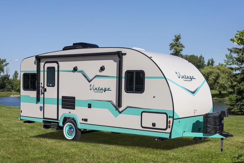 2021 Gulf Stream Coach Vintage Cruiser 19ERD Travel Trailer 2021 Gulf Stream Coach Vintage Cruiser 19ERD Travel Trailer