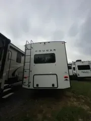 used Fifth Wheel Trailers Keystone RV  for sale, in Staunton, VA Thumbnail 2