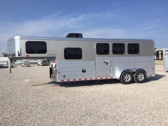2019 Sundowner Trailers Santa Fe Horse Trailer 2019 Sundowner Trailers Santa Fe Horse Trailer