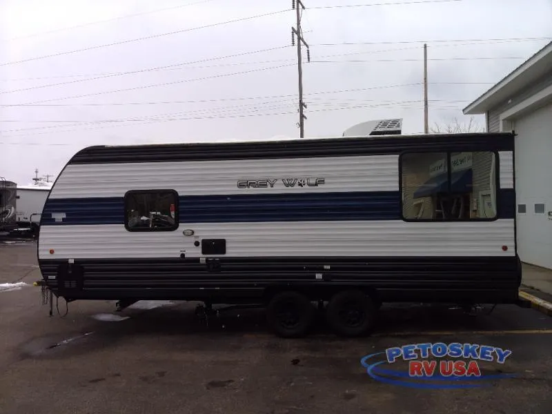 2024 Forest River cherokee grey wolf 20rdse