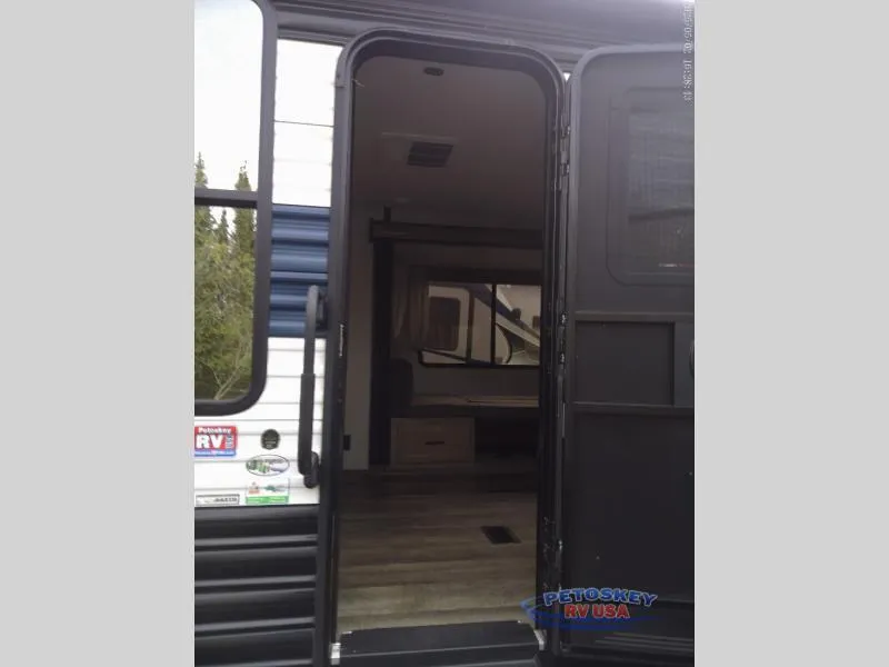 Trailer Image
