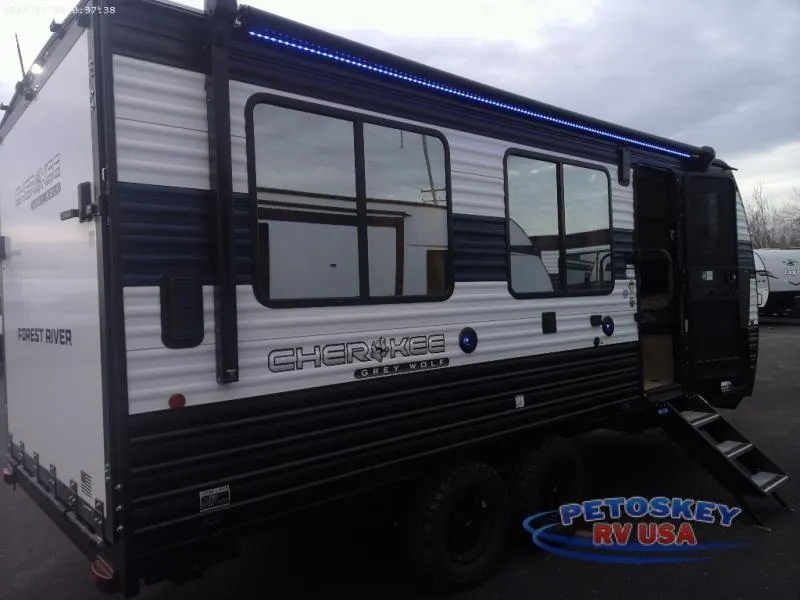 2026 Forest River cherokee grey wolf 18rr