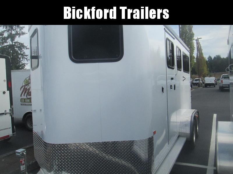 2022 Hawk Trailers Elite Horse Trailer 2022 Hawk Trailers Elite Horse Trailer