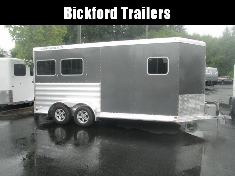 2022 Featherlite 9409 Horse Trailer 2022 Featherlite 9409 Horse Trailer