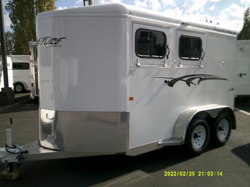 2023 Trails West Manufacturing Adventure MX II Horse Trailer 2023 Trails West Manufacturing Adventure MX II Horse Trailer