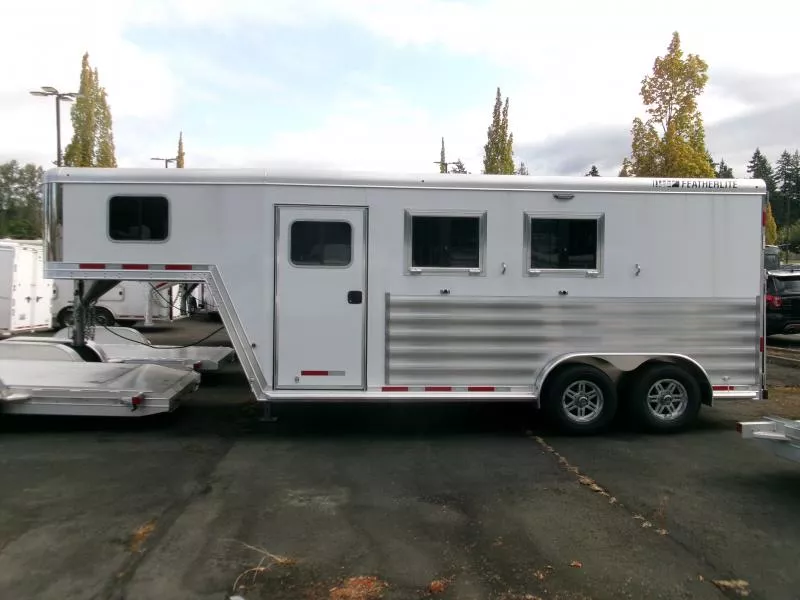 2025 Featherlite 9600 Horse Trailer