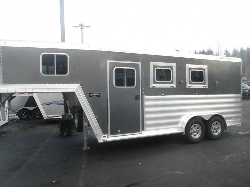 2022 Featherlite 8542 Horse Trailer 2022 Featherlite 8542 Horse Trailer