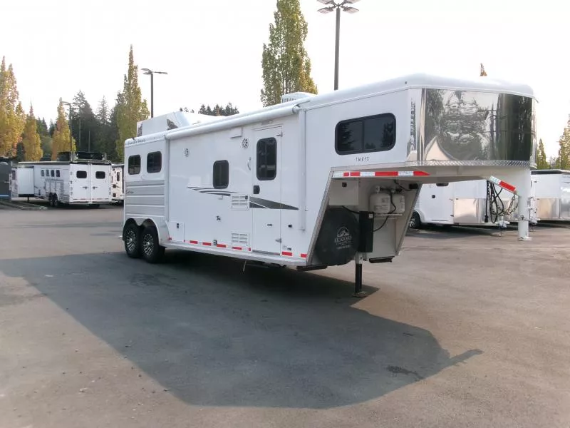 2020 Trails West Manufacturing Sierra Horse Trailer