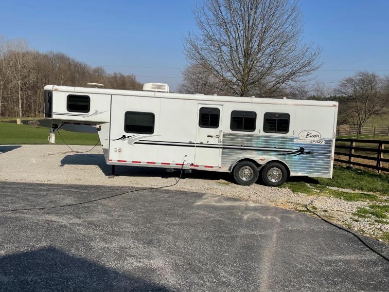 2005 Bison Trailers AlumaSport Horse Trailer 2005 Bison Trailers AlumaSport Horse Trailer