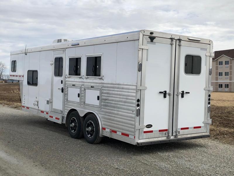 2018 Sierra 8308 LQ 3 Horse Trailer 2018 Sierra 8308 LQ 3 Horse Trailer