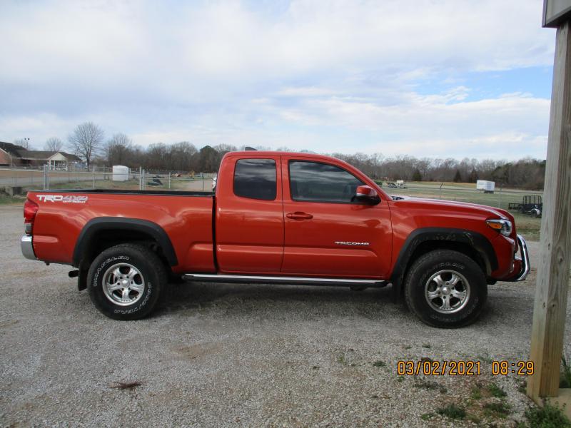 2017 Toyota Tacoma 4x4 TRD Truck 2017 Toyota Tacoma 4x4 TRD Truck