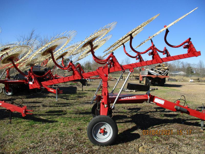 2020 Farm King 10 WHEEL BAT RAKE Attachment 2020 Farm King 10 WHEEL BAT RAKE Attachment