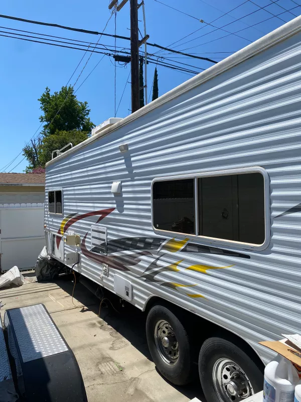 used Toy Haulers Genesis Supreme Rage'n for sale, in Reseda, CA Thumbnail 6