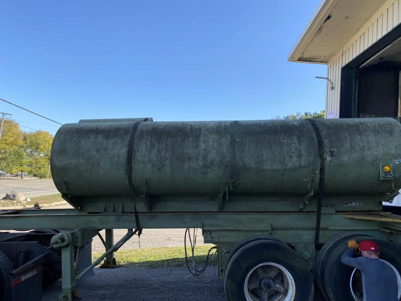 1978 Fruehauf Trailer Corporation NBL-F2-23 Tank Trailer 1978 Fruehauf Trailer Corporation NBL-F2-23 Tank Trailer