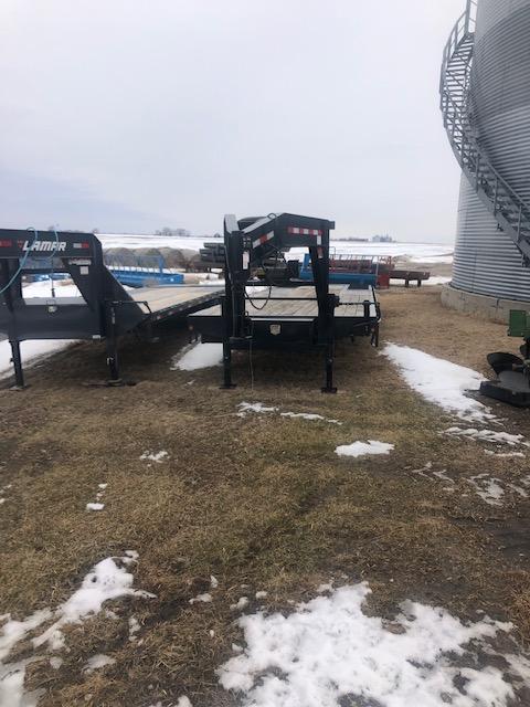 2018 B-B Hydraulic Dove Flatbed Trailer 2018 B-B Hydraulic Dove Flatbed Trailer