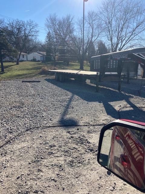2022 Titan Trailer - 32 foot 12k axels 2022 Titan Trailer - 32 foot 12k axels