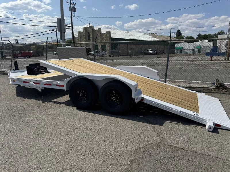 2025 Diamond C HDT 20' - 14.9K Equipment Tilt Trailer