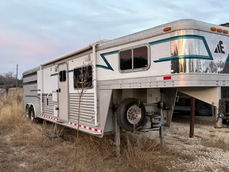 2004 Elite Trailers 3H Stock Combo Horse & Livestock