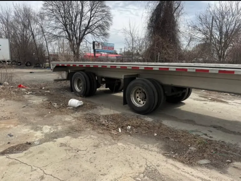 used Flatbed Semi Trailers MAC Trailer  for sale, in Farmington, MI Thumbnail 2
