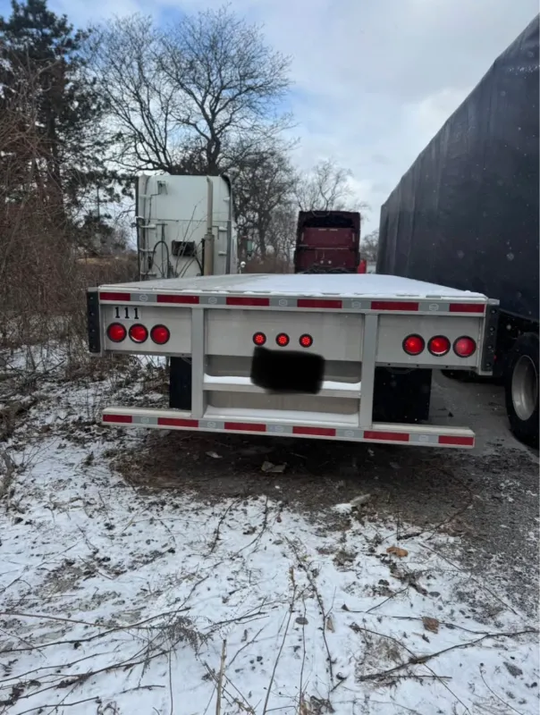 used Flatbed Semi Trailers MAC Trailer  for sale, in Farmington, MI Thumbnail 3
