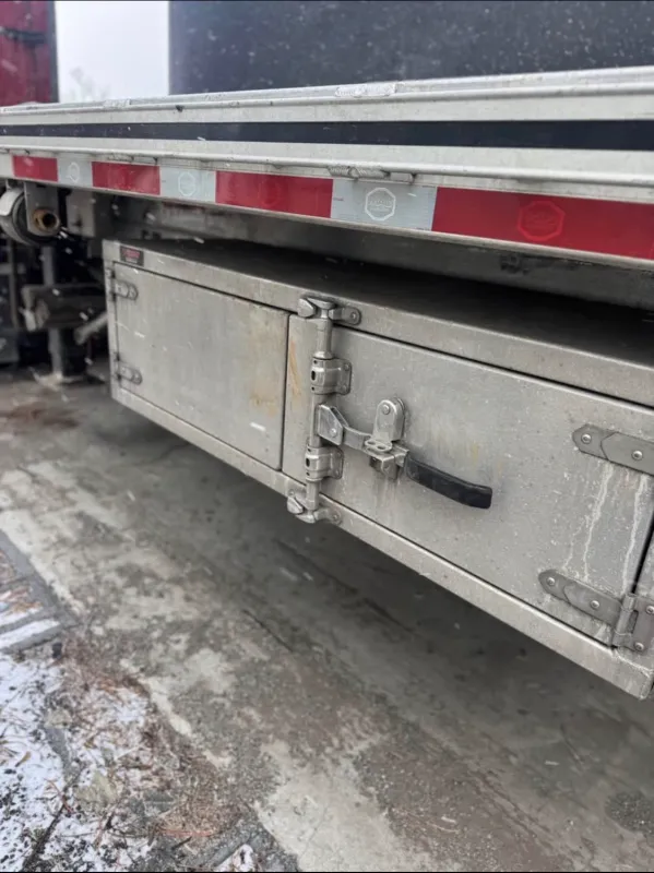 used Flatbed Semi Trailers MAC Trailer  for sale, in Farmington, MI Thumbnail 6