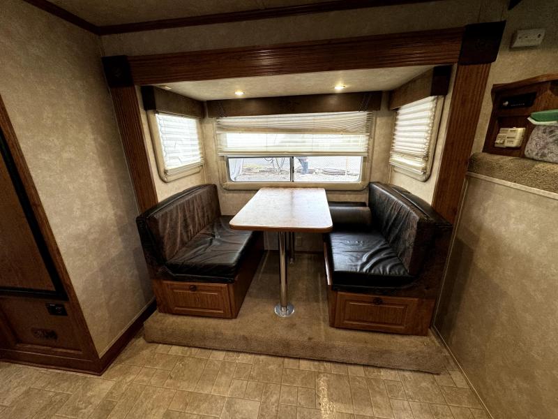 Circle J Outlaw con vivienda integrada