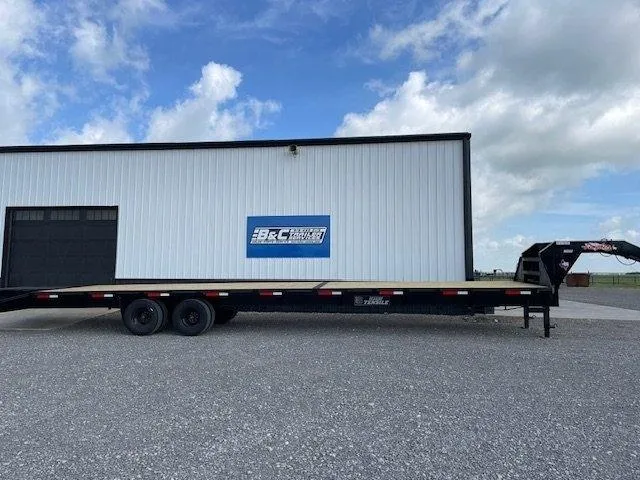 LONGHORN GOOSENECK 102X40 35+5 (40') TANDEM DUALS W\ (2) 12,000# AXLES