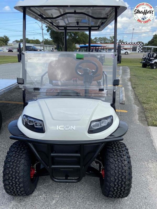 2022 White Icon i60L Lifted 6 passenger Golf Cart 2022 White Icon i60L Lifted 6 passenger Golf Cart
