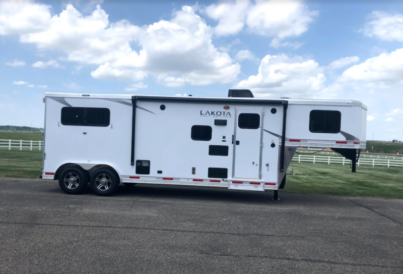 2022 Lakota 2H LQ Horse Trailer 2022 Lakota 2H LQ Horse Trailer
