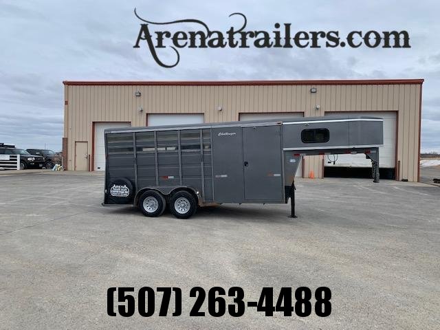 2006 Titan Trailers 8683 Horse Trailer 2006 Titan Trailers 8683 Horse Trailer