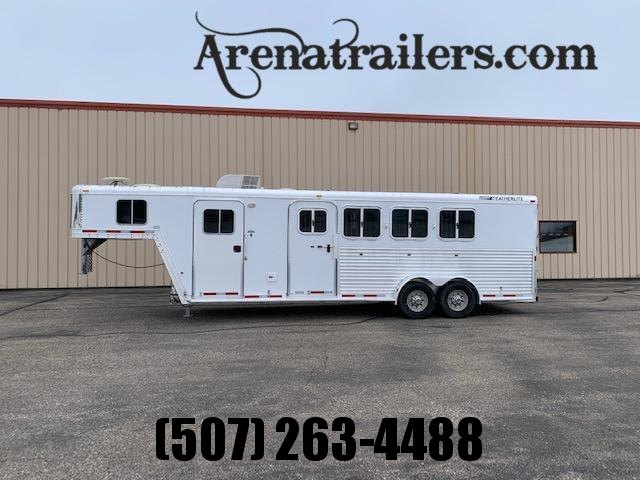 2007 Featherlite 4 Horse Trailer 8860 2007 Featherlite 4 Horse Trailer 8860