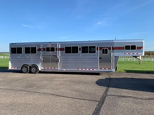2020 4-Star Deluxe 5H Head to Head Horse Trailer 2020 4-Star Deluxe 5H Head to Head Horse Trailer