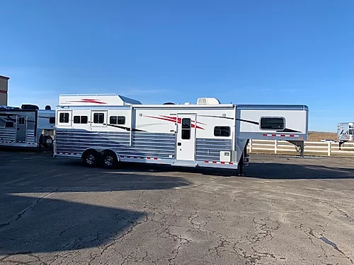 4-Star 2020 4H LQ Horse Trailer 4-Star 2020 4H LQ Horse Trailer