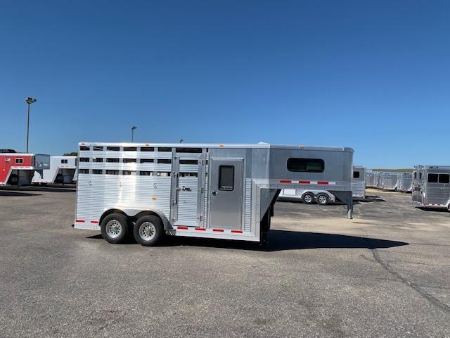 Chaparral 2016 16' St/Combo Livestock Trailer Chaparral 2016 16' St/Combo Livestock Trailer