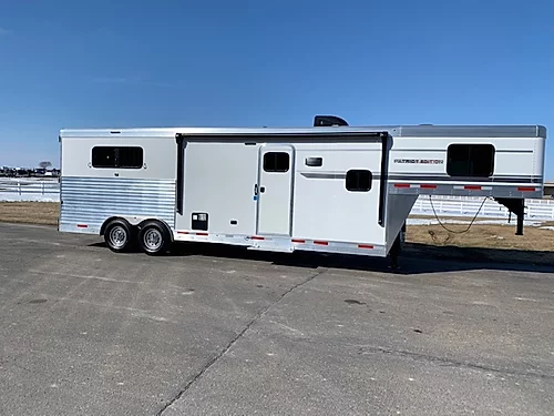 2020 SMC Patriot 3H LQ Horse Trailer 2020 SMC Patriot 3H LQ Horse Trailer