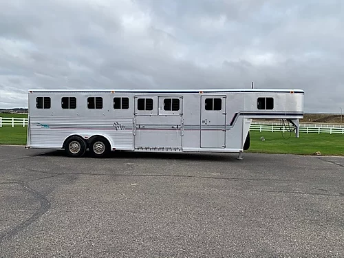 1993 Sooner 6H GN Horse Trailer 1993 Sooner 6H GN Horse Trailer