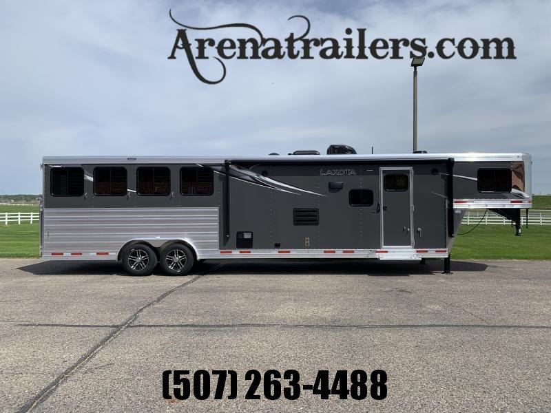2023 Lakota 4H LQ Horse Trailer 2023 Lakota 4H LQ Horse Trailer