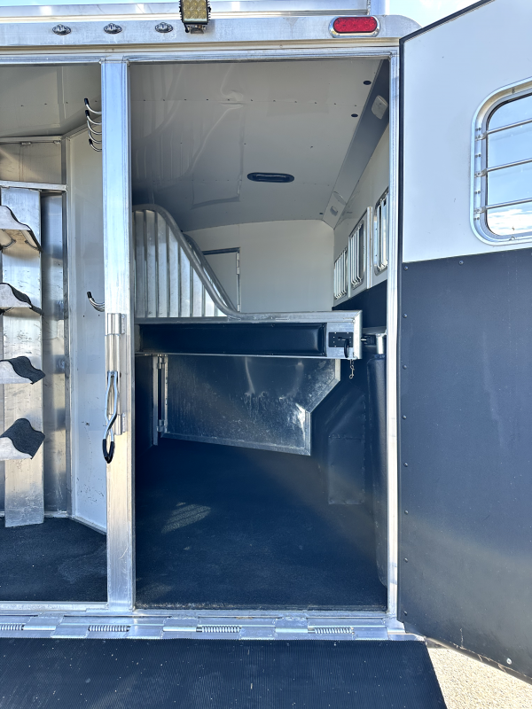 used Horse Trailers 4-Star Trailers  for sale, in Randolph, MN Thumbnail 14