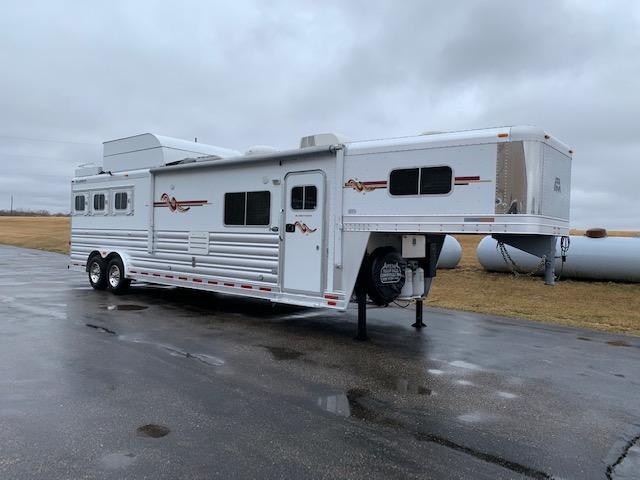 2011 Platinum Coach 3H LQ Horse Trailer 2011 Platinum Coach 3H LQ Horse Trailer
