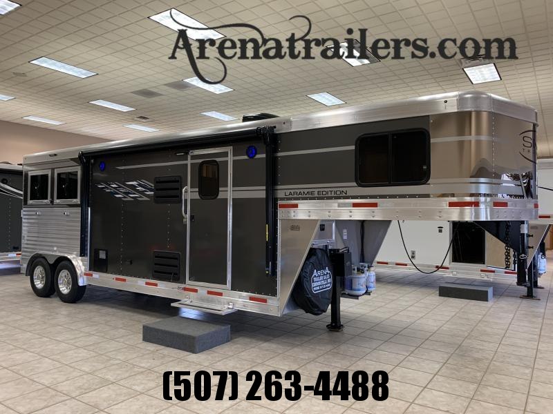 2022 SMC Laramie Horse Trailer 1502 2022 SMC Laramie Horse Trailer 1502