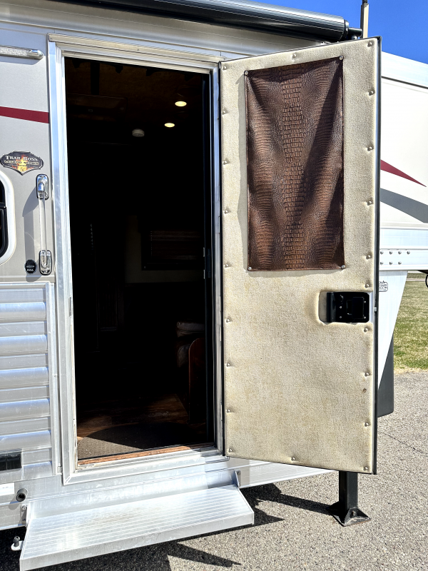 used Horse Trailers 4-Star Trailers  for sale, in Randolph, MN Thumbnail 19